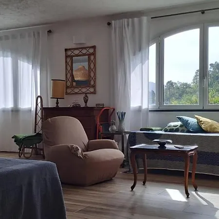 Гостевой дом Casa La Civetta - Visita Sestri Levante E Le Cinque Terre Казарца-Лигуре